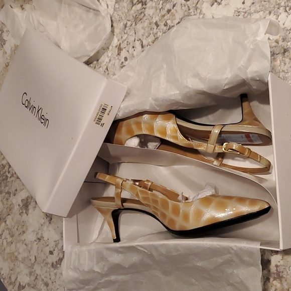 Calvin Klein Womens Heels 6.5 Brown Patent Leather Pointed Toe Slingback Sandals - Picture 7 of 7